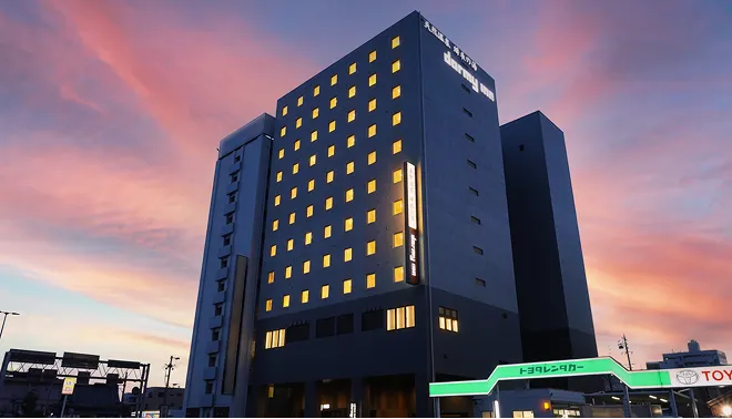 ドーミーイン四日市の外観
