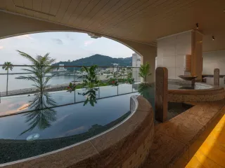 展望露天風呂|夫婦・カップルで一緒に温泉を愉しめる露天風呂 (湯浴み着着用)