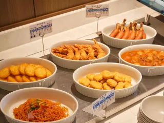 夕食バイキング|エビフライなどのお子様もうれしいメニューが充実