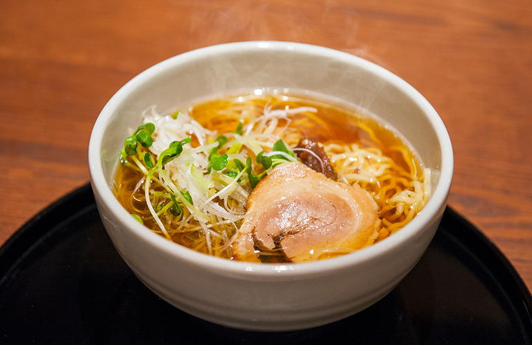 夜鳴きそば 醤油味