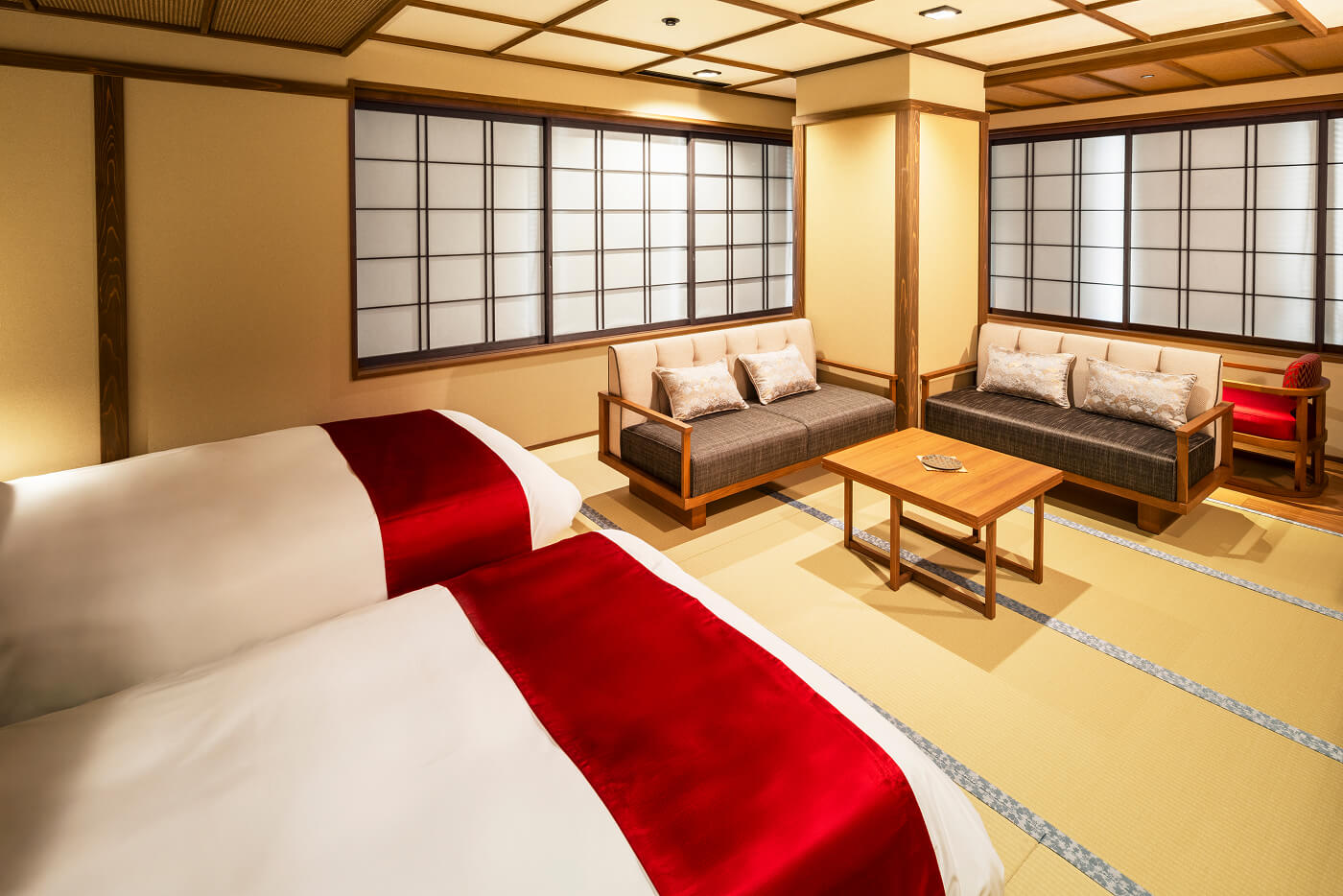 御室 花伝抄デラックスフォースのベッド側から見た部屋