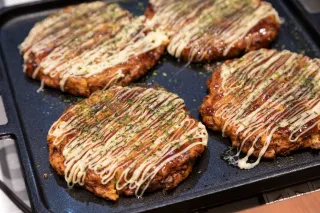 大阪名物お好み焼きを楽しめるご当地朝食バイキング